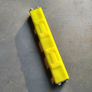 挖掘機(jī)履帶橡膠板