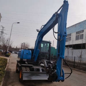 100型輪式抓木機  